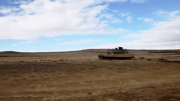 Quân đội Thổ Nhĩ Kỳ nhận 2 siêu tăng Altay mới
