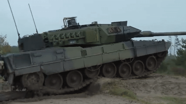 Đức chi tiền sắm phiên bản siêu tăng mạnh nhất Leopard 2A7V ảnh 3