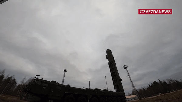 Nga diễn tập với tên lửa đạn đạo 'Con trai của quỷ Satan' ảnh 17