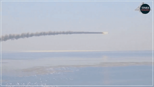 Nga phóng tên lửa diệt hạm siêu thanh P-270 Moskit nặng 4 tấn trên biển Nhật Bản ảnh 10