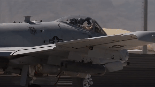 Cường kích khét tiếng A-10 Mỹ được triển khai tới Trung Đông