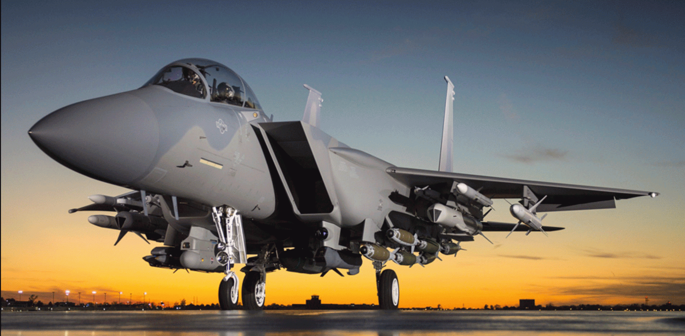 Không quân Mỹ lãng phí hàng tỷ USD cho máy bay cũ để chống lại Nga ảnh 9