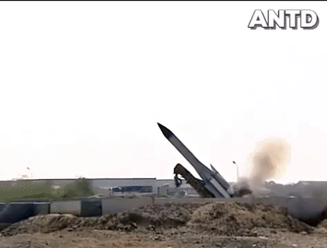 [NÓNG] Syria bất ngờ bắn tên lửa S-200, máy bay Israel tháo chạy
