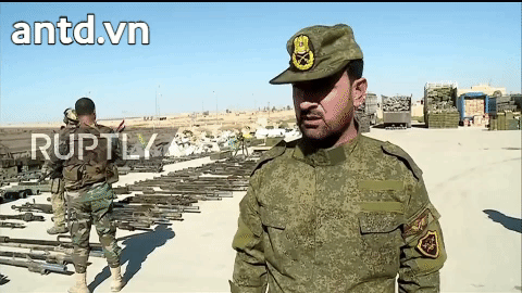 [ẢNH] Hổ tướng Syria đã tới chảo lửa Idlib luyện quân, sẵn sàng quét sạch phiến quân?