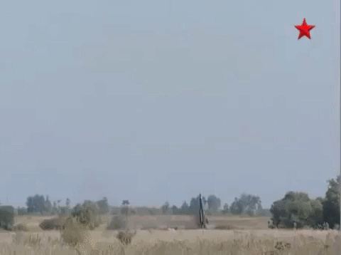 [ẢNH] Hoảng hồn trước tên lửa đạn đạo Ukraine có thể hủy diệt cả binh đoàn tăng T-90