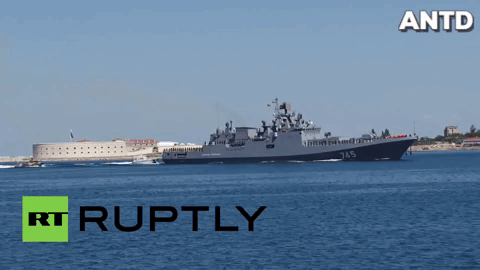 [ẢNH] Nga điều chiến hạm mang tên lửa Kalibr tới Biển Azov, Ukraine lo lắng ra mặt