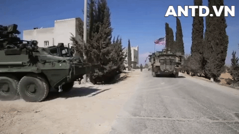 [ẢNH] Lính Mỹ 'cắn rứt lương tâm' vì Washington phản bội người Kurd tại Syria