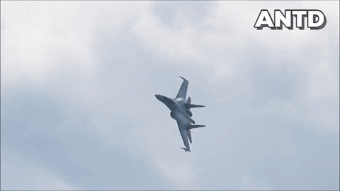 [ẢNH] Nga sẽ bán thanh lý giá rẻ số tiêm kích Su-35 dự kiến giao cho Indonesia?