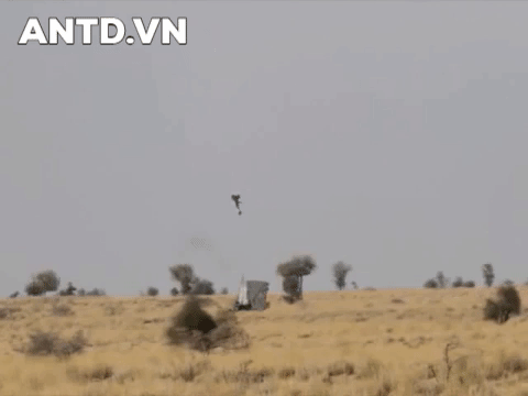 [ẢNH] Nga lần đầu dùng UAV cảm tử tấn công phiến quân cố thủ Idlib