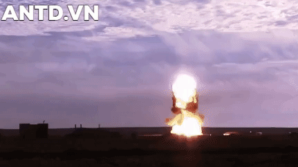 [ẢNH] Chuyên gia Nga: S-500 đẩy lùi được cuộc tấn công từ vũ trụ