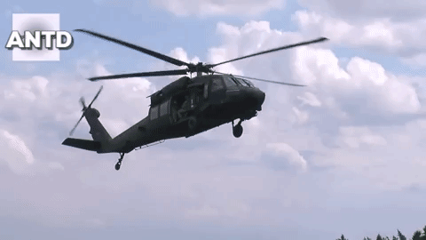 [ẢNH] Trực thăng Philippines mới mua từ Mỹ bị rơi, 6 người thiệt mạng