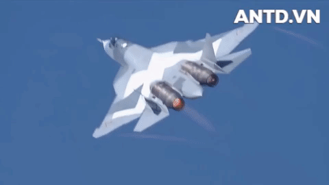 Mỹ 'vô tình' giúp Nga hoàn thiện 'chiến thần' Su-57?