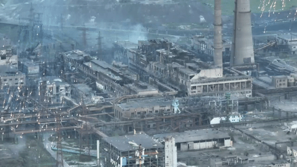 Nga trút hỏa lực xuống nhà máy thép Azovstal tại Mariupol?