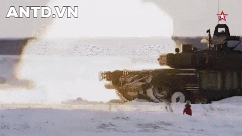 Đoàn chiến tăng T-80BVM Ukraine thu được của Nga được tung vào tham chiến
