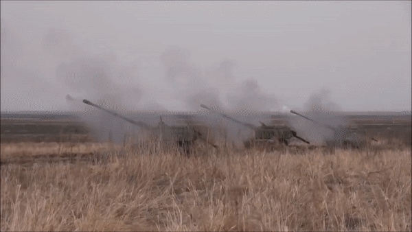  'Hỏa thần' HIMARS Mỹ giúp Ukraine đối trọng với pháo binh Nga?