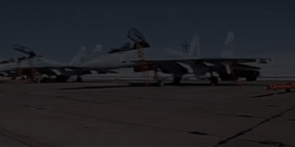 Động thái triệt thoái 'chiến thần' Su-35S khỏi Crimea của Nga nói lên điều gì?