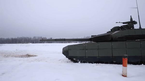 'Siêu tăng' T-90M Nga tập trung, sẵn sàng tung vào chiến trường Ukraine