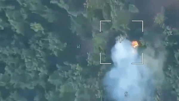 UAV Nga truy đuổi và diệt pháo tự hành Krab Ba Lan cung cấp cho Ukraine