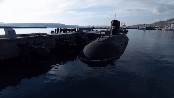 Nga tái bố trí lữ đoàn tàu ngầm Kilo ở Crimea vì nguy cơ bị tập kích?
