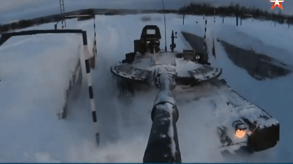 Nga nhận loạt 'chiến tăng' T-80BVM mới tinh bất chấp lệnh cấm vận phương Tây