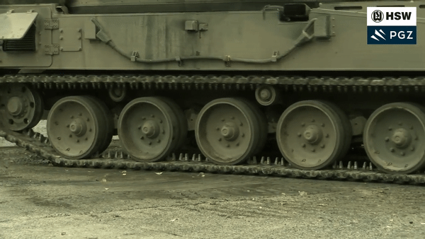 Pháo tự hành Krab Ba Lan cung cấp cho Ukraine vì sao bị 'xé toạc' nòng?