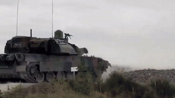 Xe tăng chủ lực AMX-56 Leclerc nâng cấp của Pháp đáng sợ cỡ nào?