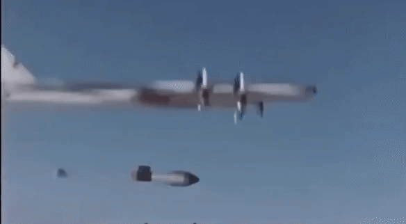‘Cây nấm đến từ địa ngục’ Tsar Bomba - quả bom nguyên tử uy lực nhất Liên Xô từng chế tạo