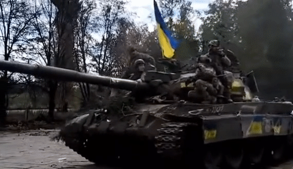 Ukraine tập trung chiến xa, sẵn sàng tung vào 'chảo lửa' Kherson