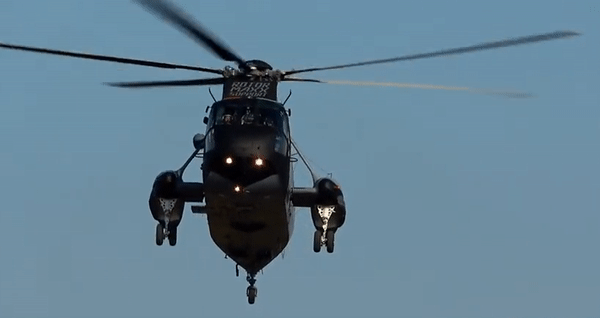 Anh lần đầu chuyển trực thăng Sea King cho Ukraine