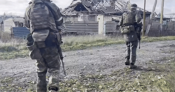 Ukraine nghi Nga sắp điều thêm quân từ Belarus