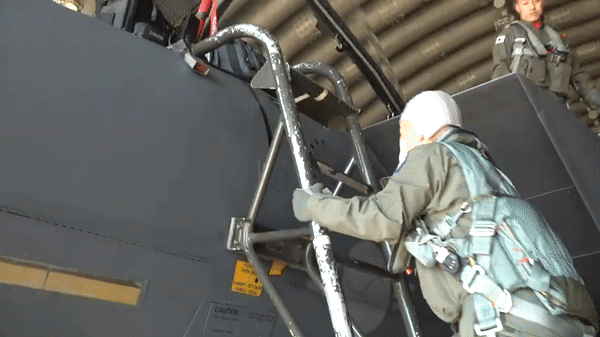 Điều gì khiến Hàn Quốc chi gần 3 tỷ USD cho phi đội 'Đại bàng tấn công' F-15K