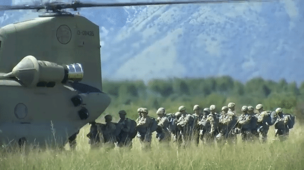 Trực thăng CH-47F Mỹ thắng lớn tại châu Phi