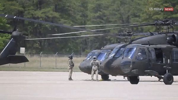 Australia chi gần hai tỷ USD mua trực thăng 'diều hâu đen' UH-60M của Mỹ