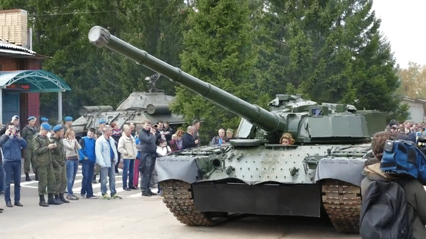 Xe tăng Liên Xô trang bị đại pháo 152mm vì sao huỷ bỏ?