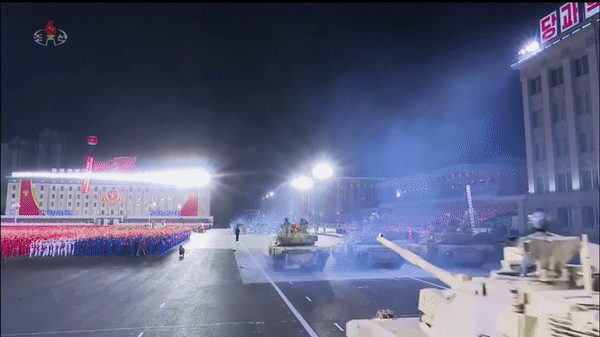 Xe tăng mới nhất của Triều Tiên mang dáng dấp của cả Nga và Mỹ