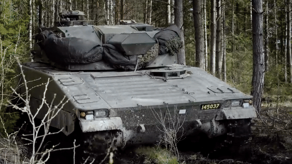 Cối tự hành CV90 Mjolner của Thụy Điển nguy hiểm cỡ nào?