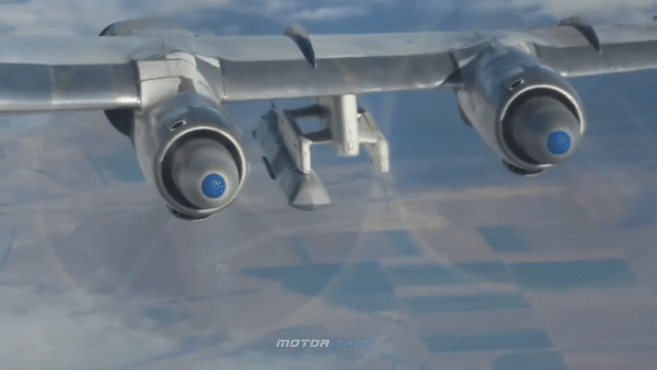 'Gấu già' Tu-95MS Nga có gì khiến Mỹ phải điều tiêm kích hiện đại áp sát tháp tùng?