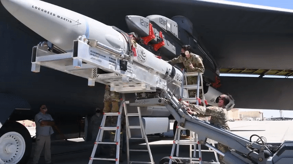 Tên lửa siêu vượt âm AGM-183A của Mỹ vừa thử nghiệm thất bại?