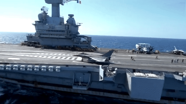 Ấn Độ sẽ mua siêu tiêm kích hạm Rafale-M đắt đỏ của Pháp?