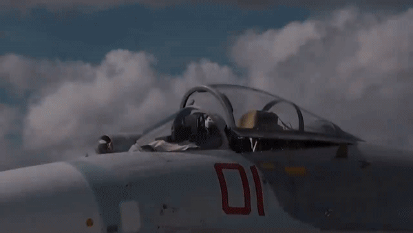 Vì sao Su-27 nằm trong số những chiến đấu cơ nguy hiểm nhất thế giới?