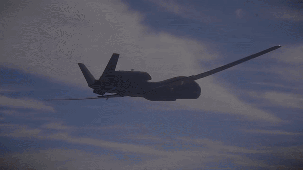 Mỹ điều UAV trinh sát RQ-4 đắt tiền hơn cả tiêm kích F-35 tới Biển Đen