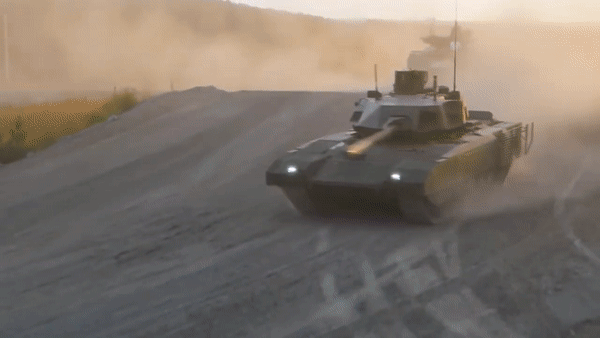 Xe tăng T-14 Armata nã pháo vào công sự đối phương trong thực chiến?