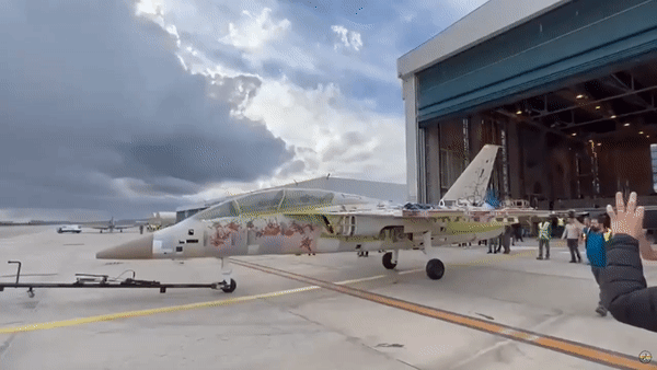 Máy bay phản lực có người lái của Thổ Nhĩ Kỳ lần đầu tung cánh