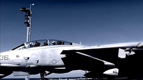 Tiêm kích hạm F-14 Tomcat, dòng chiến đấu cơ thế hệ thứ 4 đầu tiên của Mỹ
