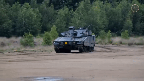 Czech chi 2,2 tỷ USD để mua 246 xe chiến đấu bộ binh CV-90 từ Thụy Điển