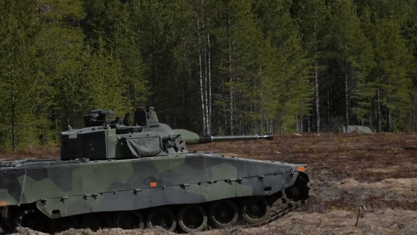 Czech chi 2,2 tỷ USD để mua 246 xe chiến đấu bộ binh CV-90 từ Thụy Điển