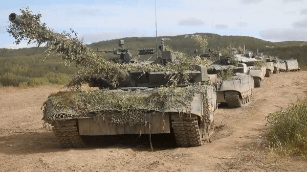 Nguồn lực nào để Nga bổ sung hàng hàng trăm xe tăng hiện đại T-80BVM cùng lúc?