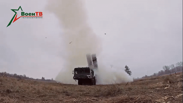 Sức mạnh đáng sợ của hệ thống pháo phản lực phóng loạt Polonez-M