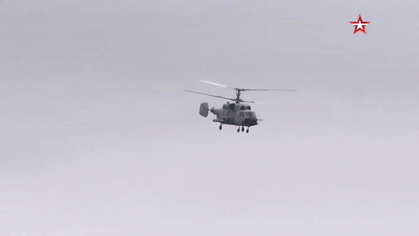 Cận cảnh trực thăng hải quân Ka-29 của Nga xạ kích mục tiêu gần Crimea