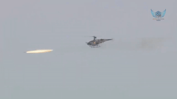 Trực thăng không người lái MDP-01 Termit Nga phóng rocket từ khoảng cách 6 km